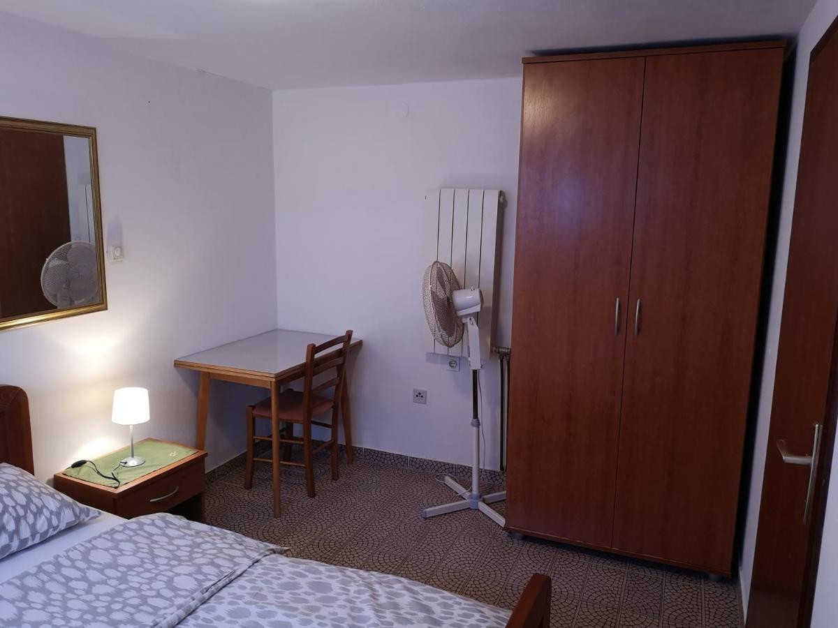 Nina Apartma